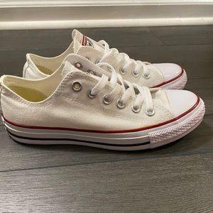 BRAND NEW White Low Top Converse Sneakers